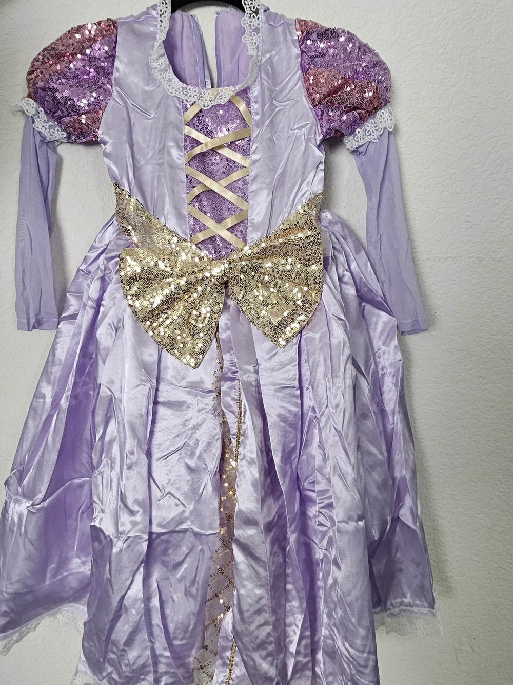 Purple rapunzel Costume With Bow For Girls Different Sizes Avalible